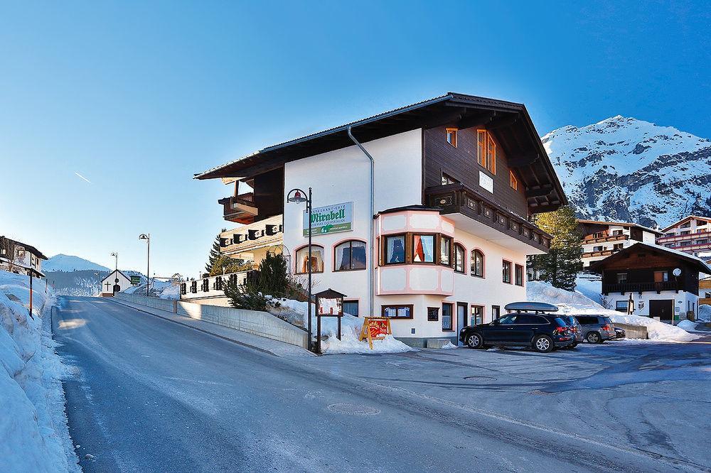 Gaestehaus Zugspitzblick Berwang Extérieur photo